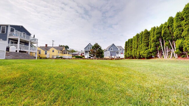 Building Photo - Ocean View Retreat in York Beach, Maine: F...