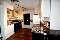 Building Photo - 3121 Sondra Dr