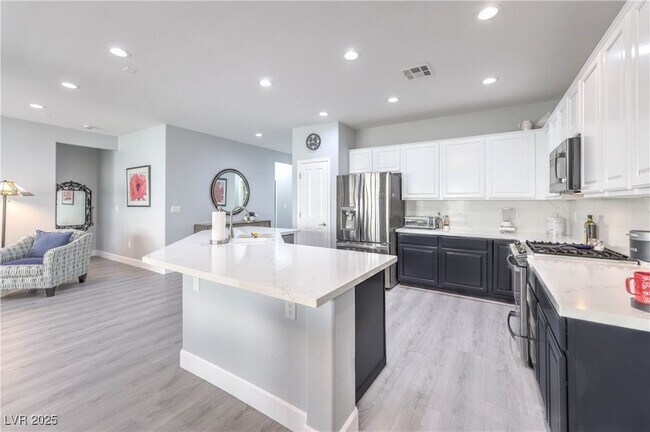 Building Photo - 2538 Venus Star St