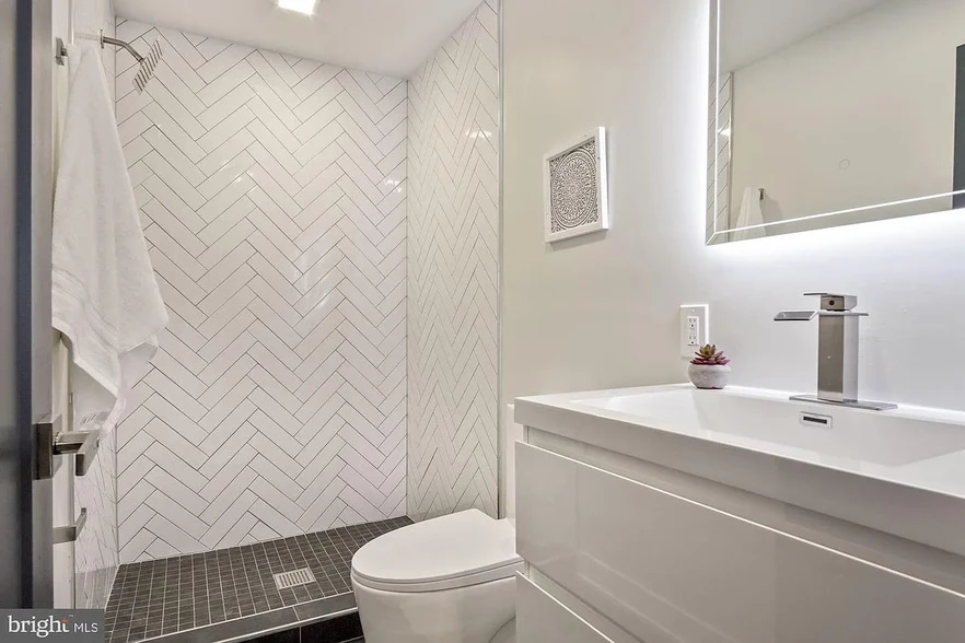 Second Bathroom - 1355 Bryant St NE