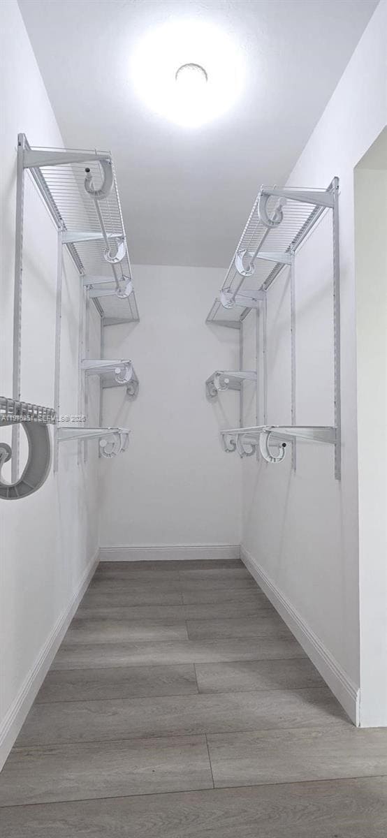 Building Photo - 10110 W Bay Harbor Dr