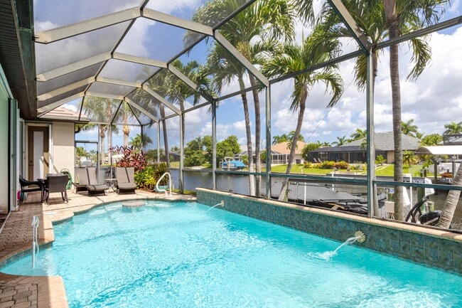 Building Photo - Seabird Villa