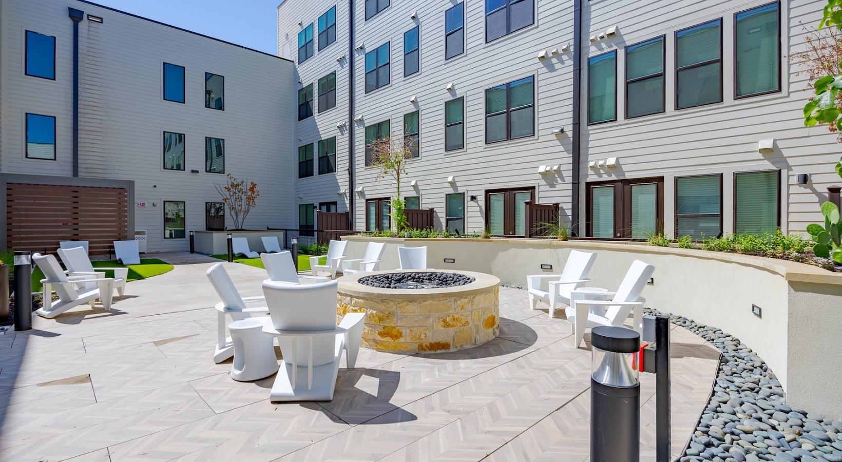 Building Photo - 6311 S 1st St