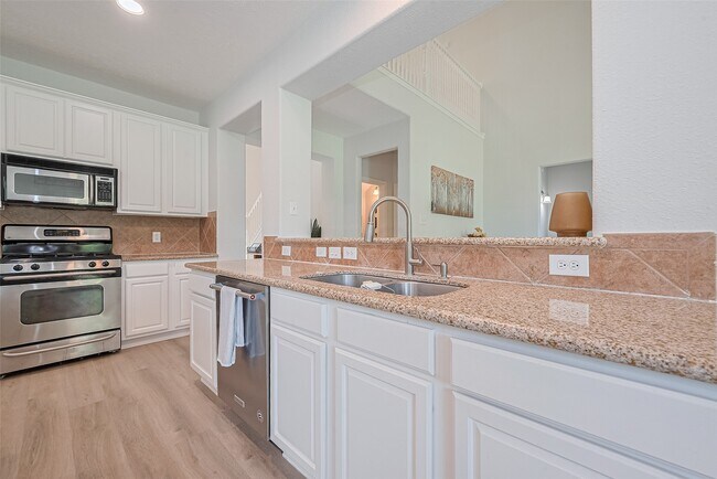 Building Photo - 14 Sprite Woods Pl