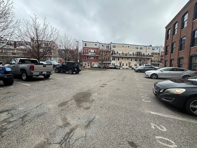Building Photo - 88 Gerrish Ave