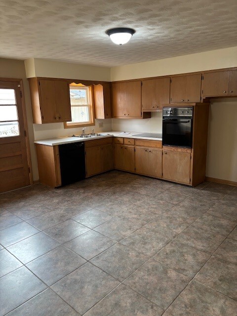 Building Photo - 2038 S Fairway Ave