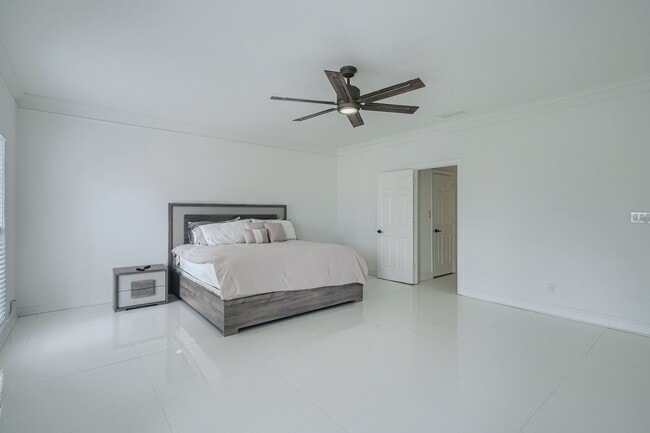 Building Photo - Furnished Estate Home - Double Curved Stairway - Marble Floors - Waterfall Island