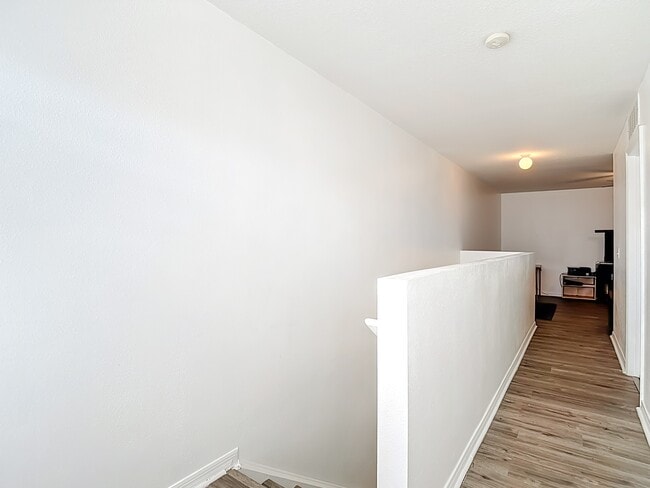 Building Photo - 9856 Ashburn Lake Dr