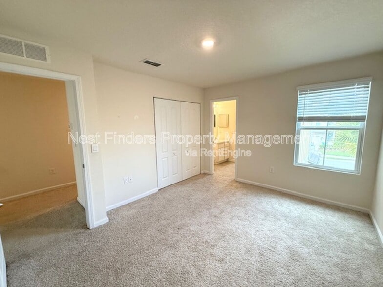 Building Photo - 7623 Legacy Trl