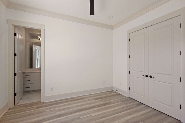 Building Photo - Luxury Townhome for Rent in Waterpointe | 3 Bed | 2.5 Bath | Private Courtyard