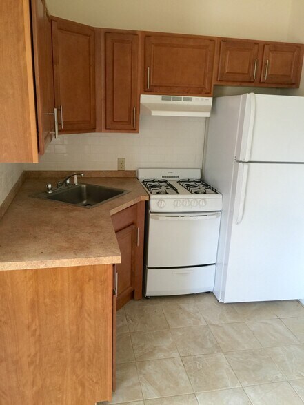 Primary Photo - 22 Brighton Ave