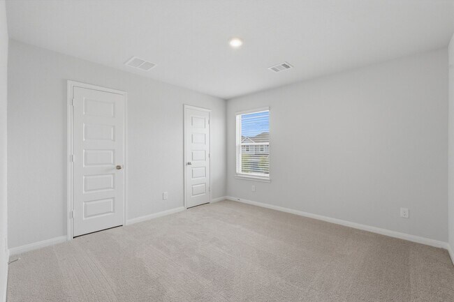 Building Photo - 2405 Bray Head Dr