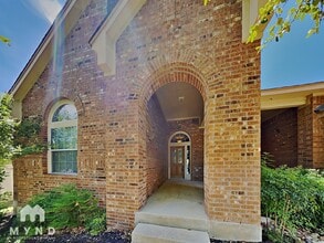 Building Photo - 24823 White Creek