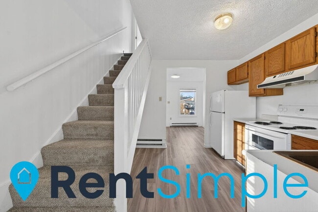 Building Photo - 430 Chase St