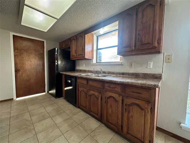 Building Photo - 305 Marriott Ln