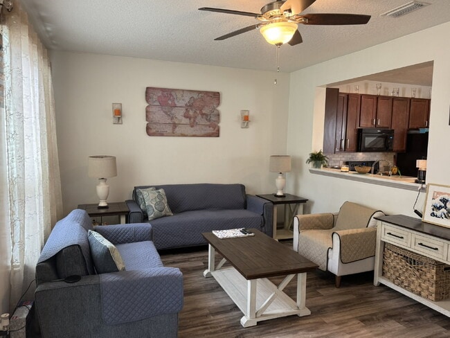 Building Photo - Spring Move in Special:  2nd month rent is FREE if you sign a lease before the end of July.