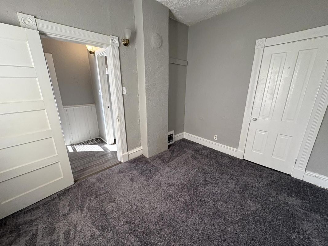 Building Photo - 2708 7th Ave