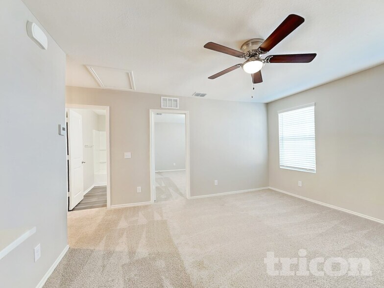 Building Photo - 5206 Winding Strm