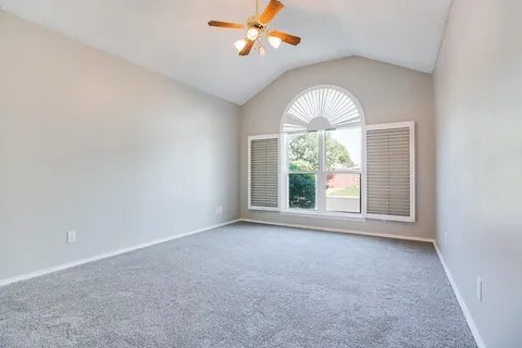 Building Photo - 4553 Southern Oak Ln