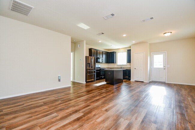 Building Photo - 2730 Ibis Wy