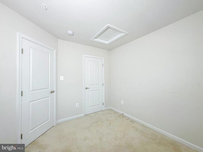 Building Photo - 72 Caswell Dr