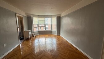 Building Photo - 181 73rd St