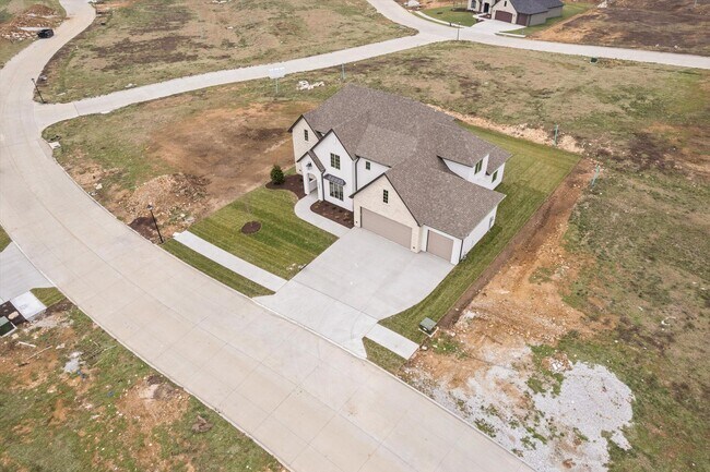 Building Photo - 2905 Easley Cabin Cir
