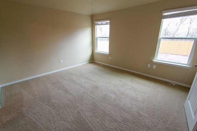 Building Photo - Charming 3-bedroom, 2-bath home in Briarcreek