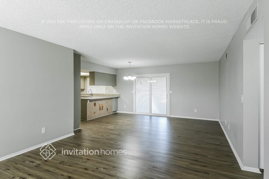 Building Photo - 2144 W Wickieup Ln