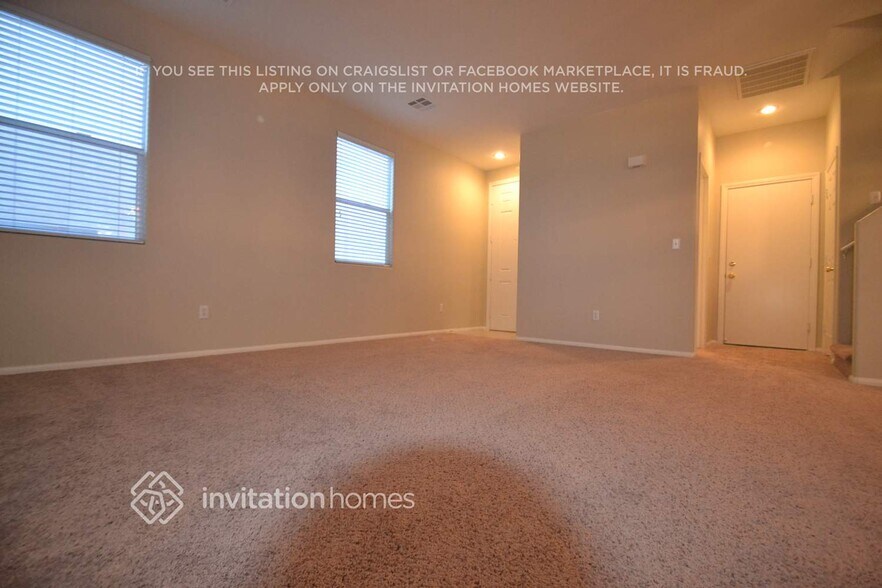 Building Photo - 11169 Alora St