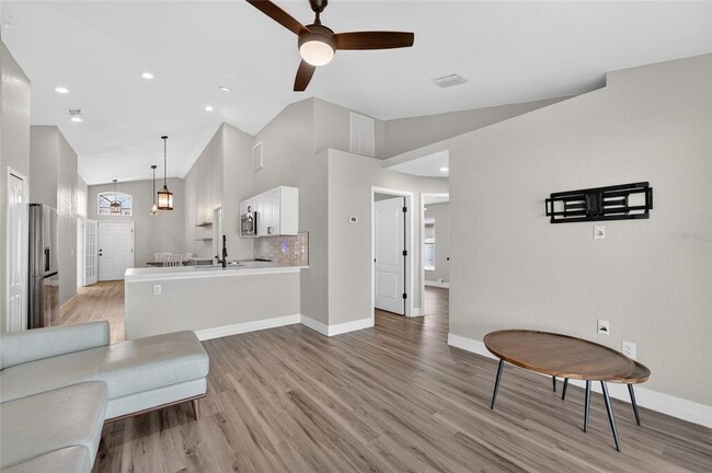 Building Photo - 523 Napa Valley Cir