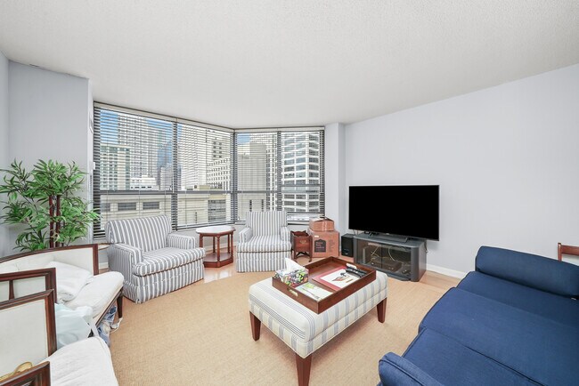 Building Photo - 405 N Wabash Ave