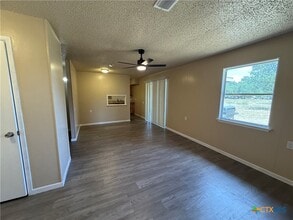 Building Photo - 200 Olsens Acres