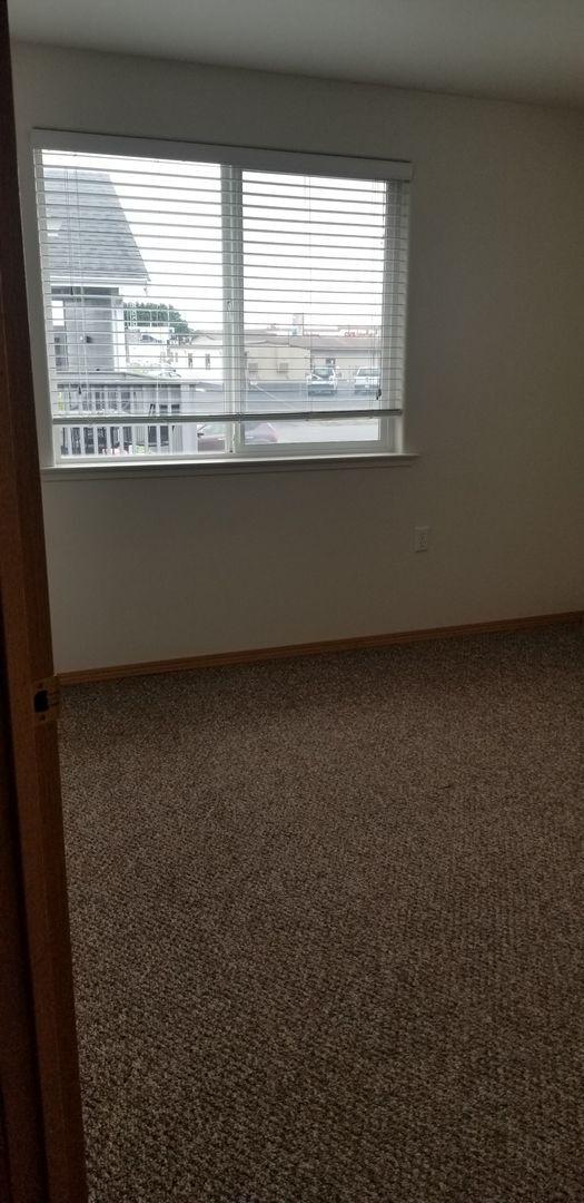 Building Photo - SP42