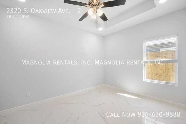 Building Photo - 2320 S Oakview Dr