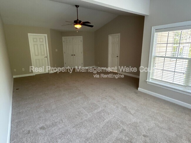 Building Photo - 1100 Kirkeenan Cir