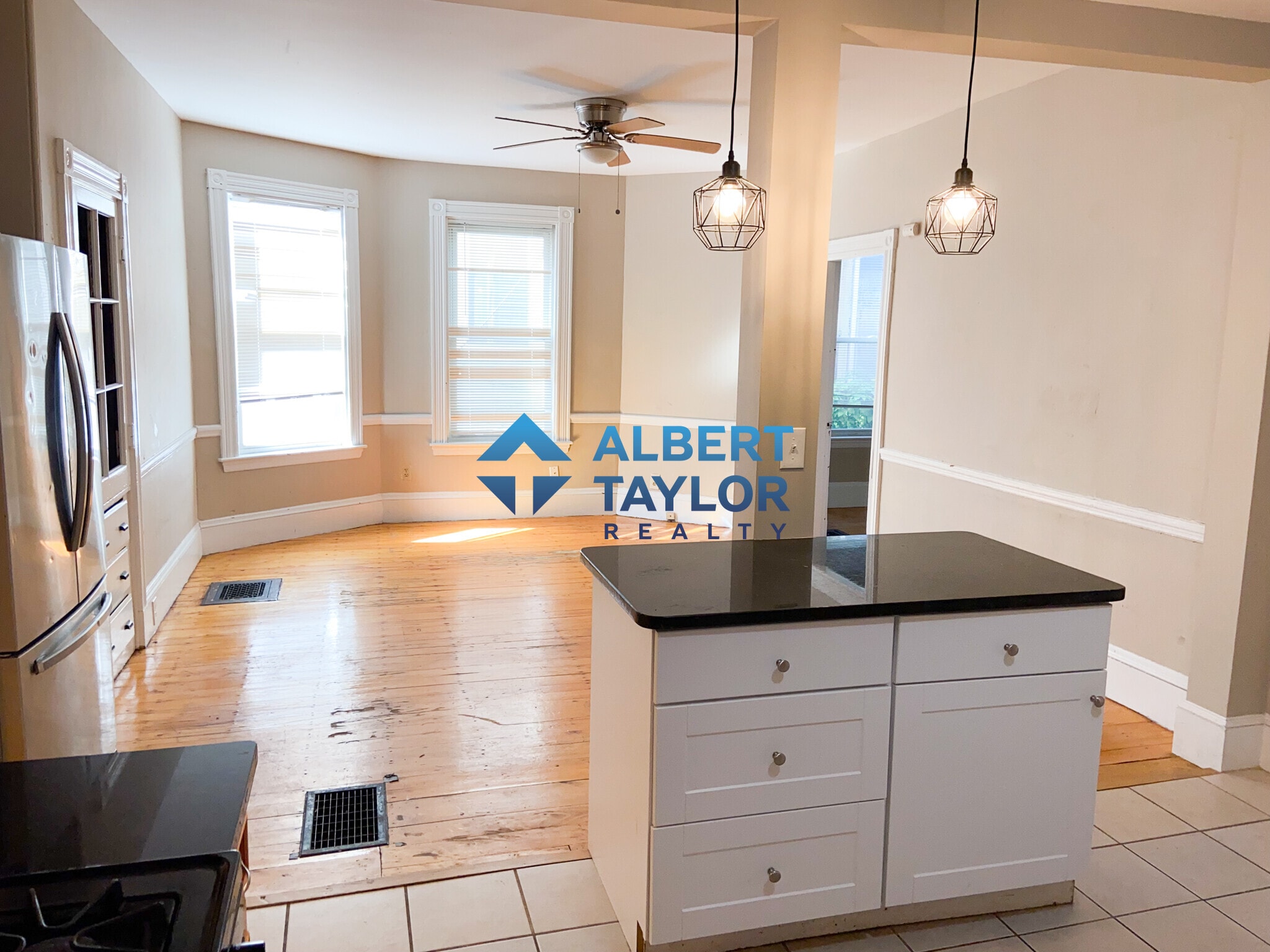 Building Photo - 13 Sachem St