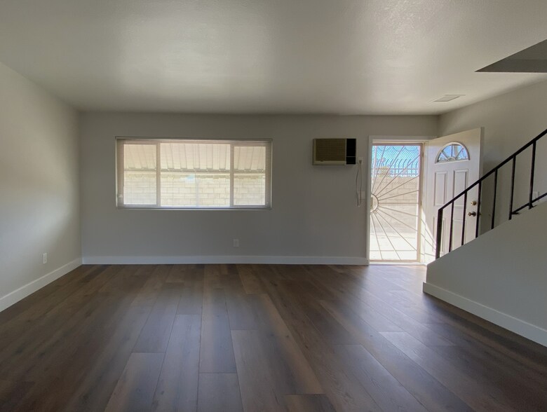 Building Photo - 7928 Virginia St