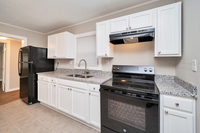 Building Photo - Beautifully Renovated 3BR/2BA Home on Forest Road in Hueytown – Now Accepting Section 8!