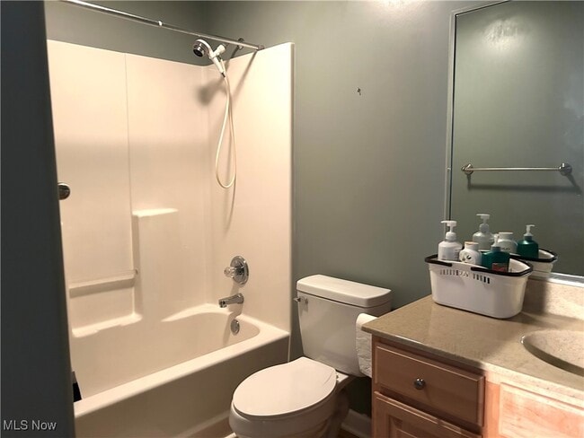 Building Photo - 325 Moccasin Trail