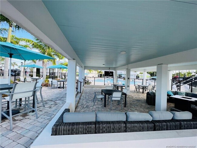 Building Photo - 35 NE Nautical Dr