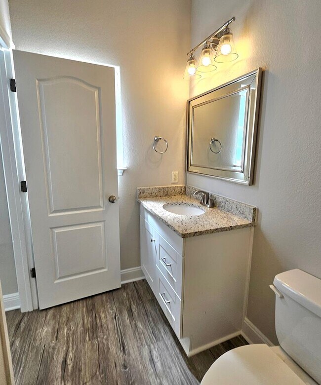 Building Photo - 321 Summercreek Cove