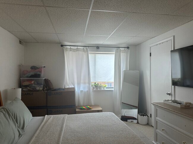 Building Photo - 1317 Harbor View Dr