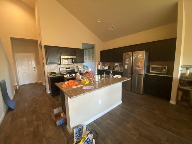 Building Photo - 11125 Furrow Hill Dr