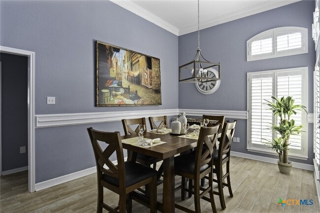 Building Photo - 5834 Greenforest Cir