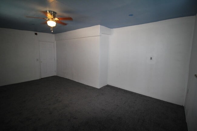 Building Photo - 8606 Gateway Blvd