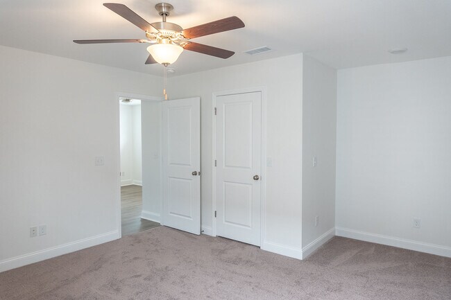 Building Photo - 1414 Landon Hills Dr