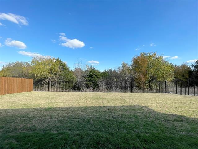 Building Photo - 510 Macdonald Wy