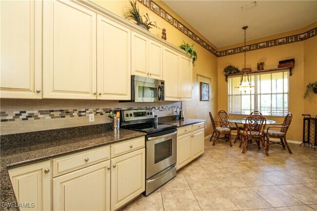 Building Photo - 12240 Toscana Way