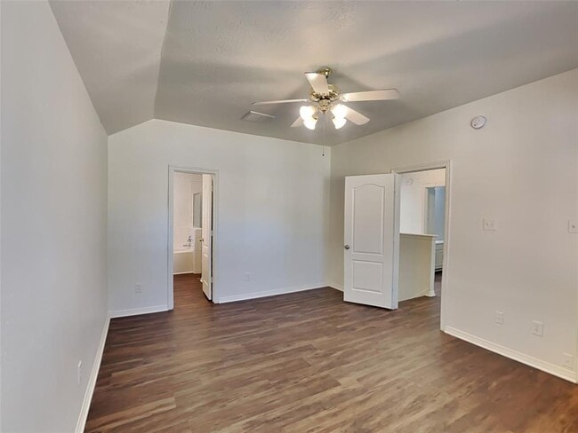 Building Photo - 26114 Cypresswood Dr